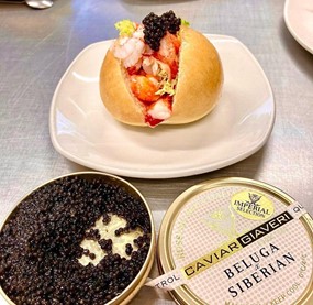 Có Nên Dùng Caviar Biếu Tặng?